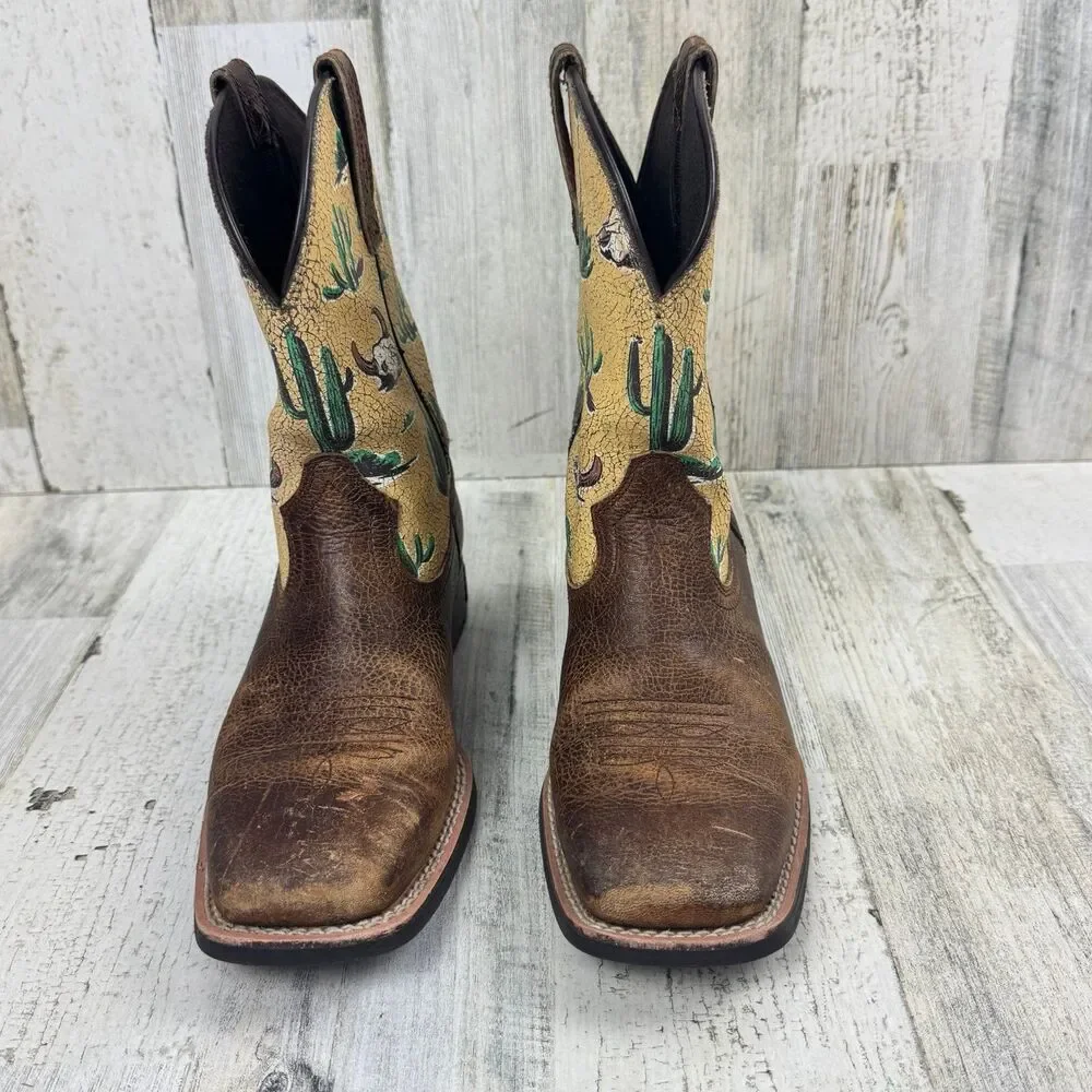 Ariat Kids Round Up Wide Square Toe Western Boot (Little Kid/Big Kid)a size 3